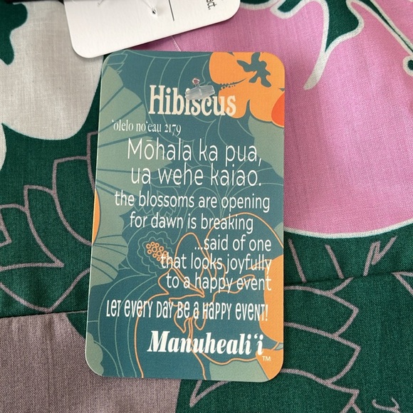 NWT Manuhealii Makapuʻu Dress Hibiscus Evergreen OS - Picture 10 of 11